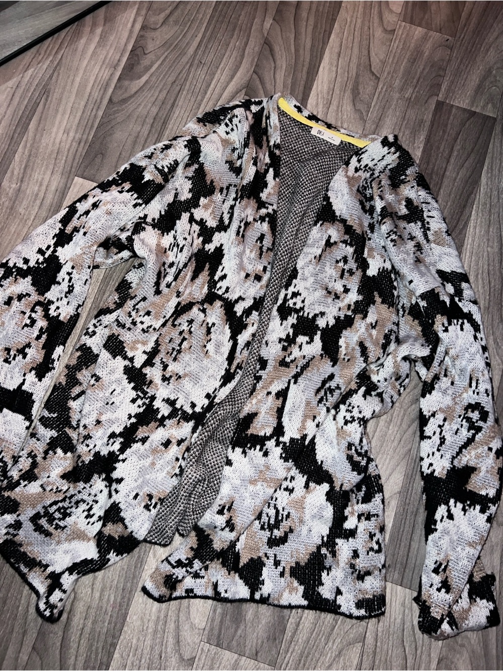 Ovla black, white and beige cardigan